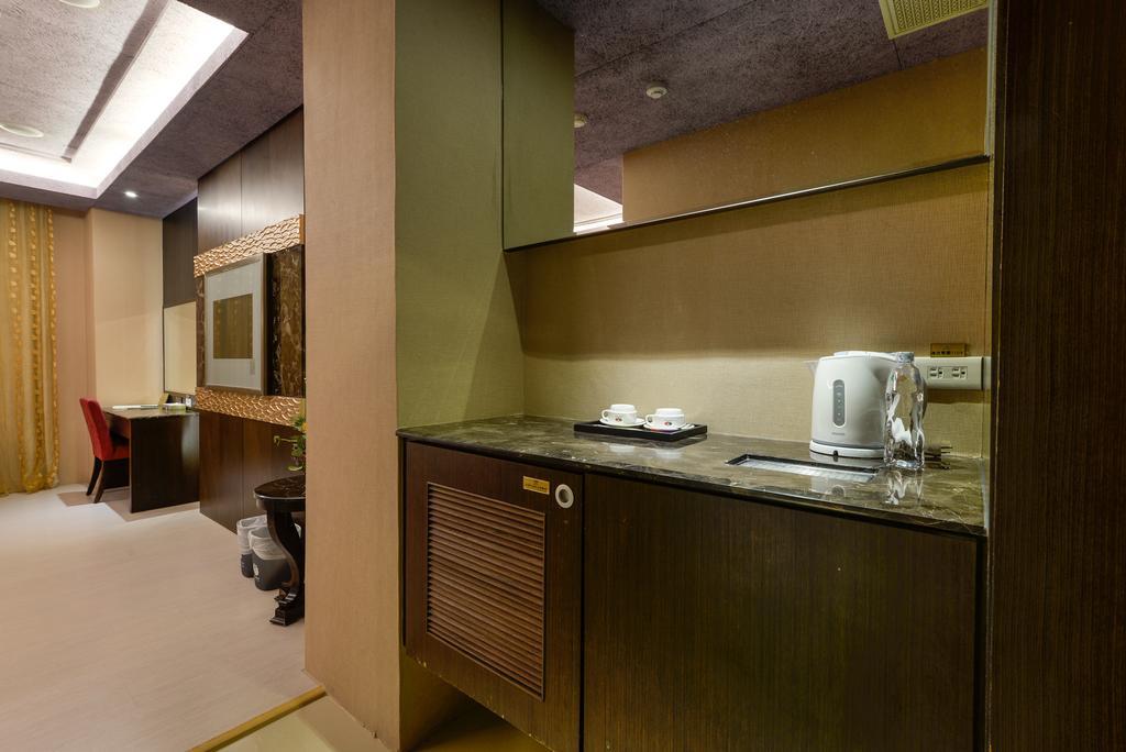 R7 Hotel Kaohsiung Zimmer foto
