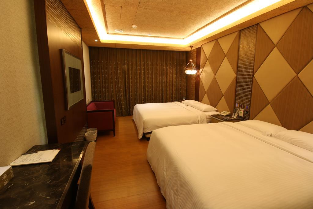 R7 Hotel Kaohsiung Exterior foto