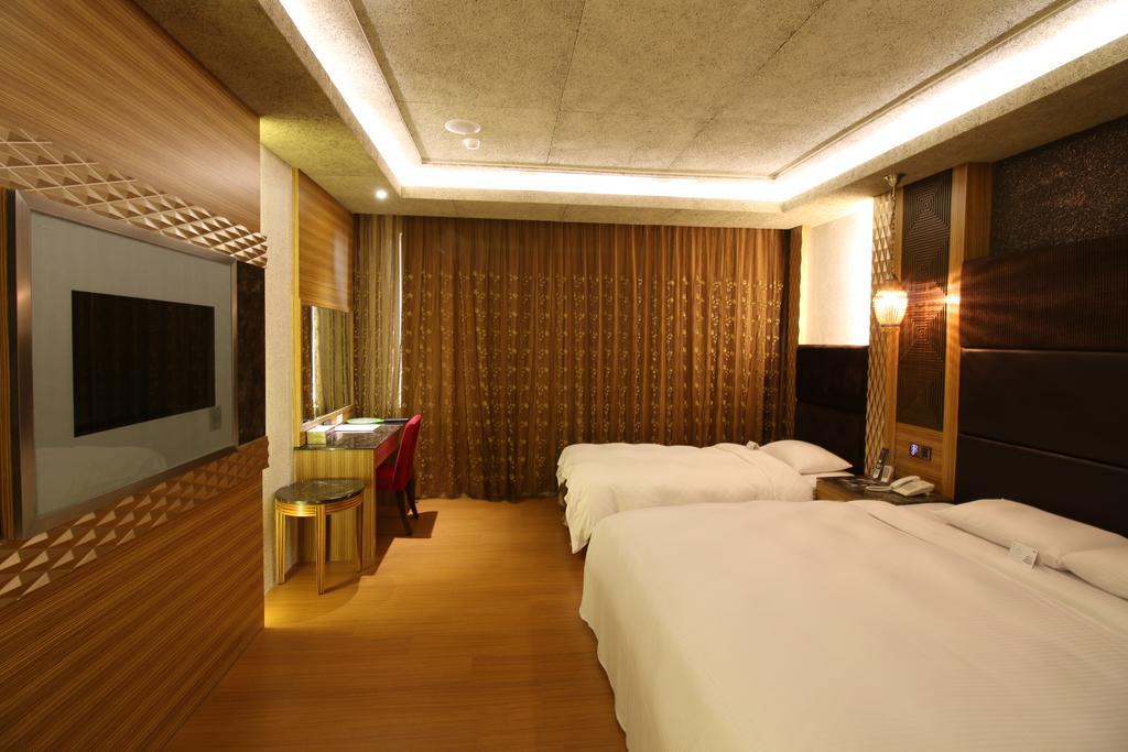 R7 Hotel Kaohsiung Exterior foto