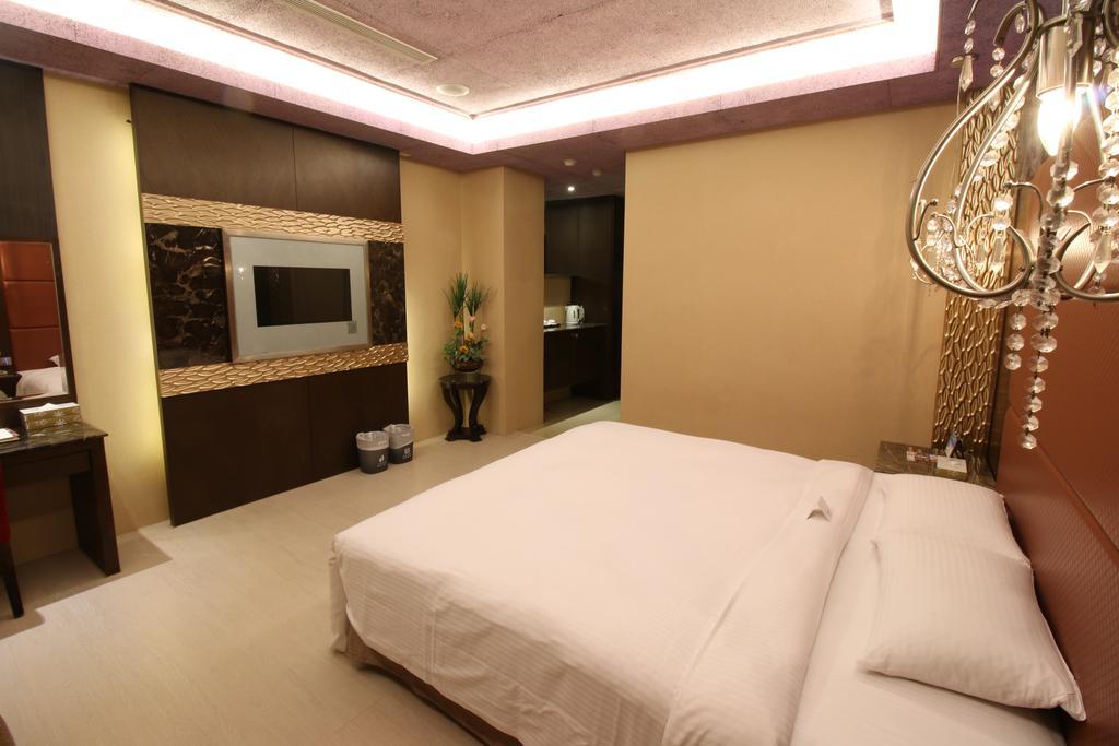 R7 Hotel Kaohsiung Exterior foto