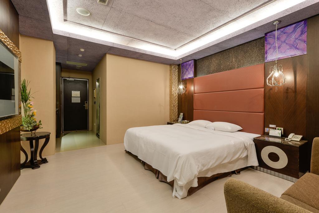 R7 Hotel Kaohsiung Zimmer foto