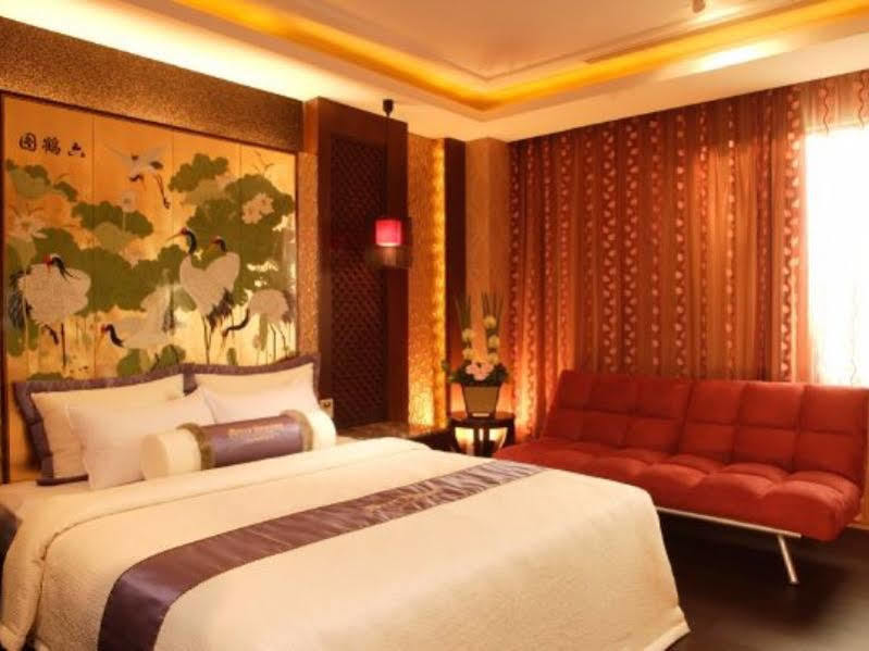 R7 Hotel Kaohsiung Exterior foto